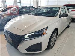 نيسان ألتيما